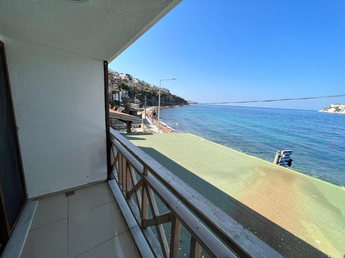 Giritli Rum Meyhanesi & Butik Otel Karaburun  Exterior photo