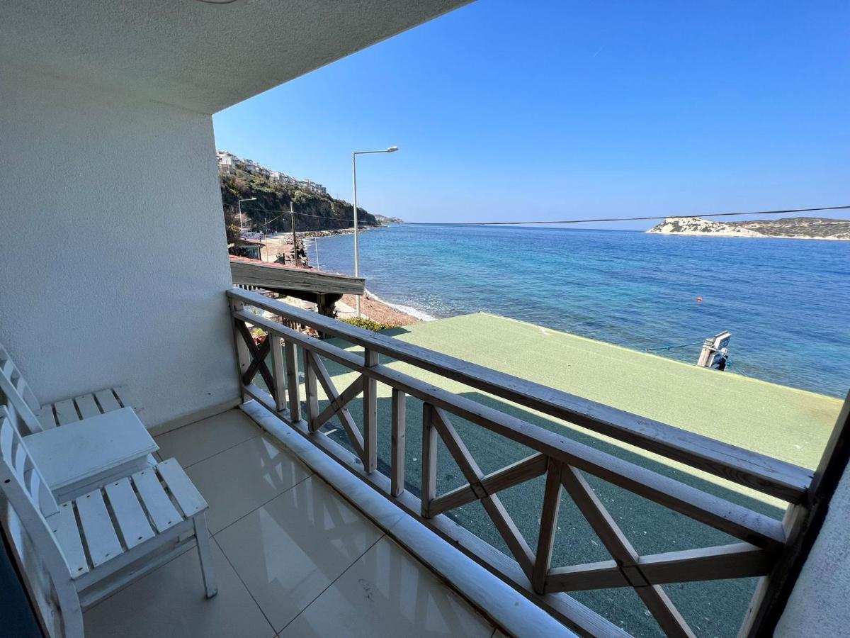 Giritli Rum Meyhanesi & Butik Otel Karaburun  Exterior photo