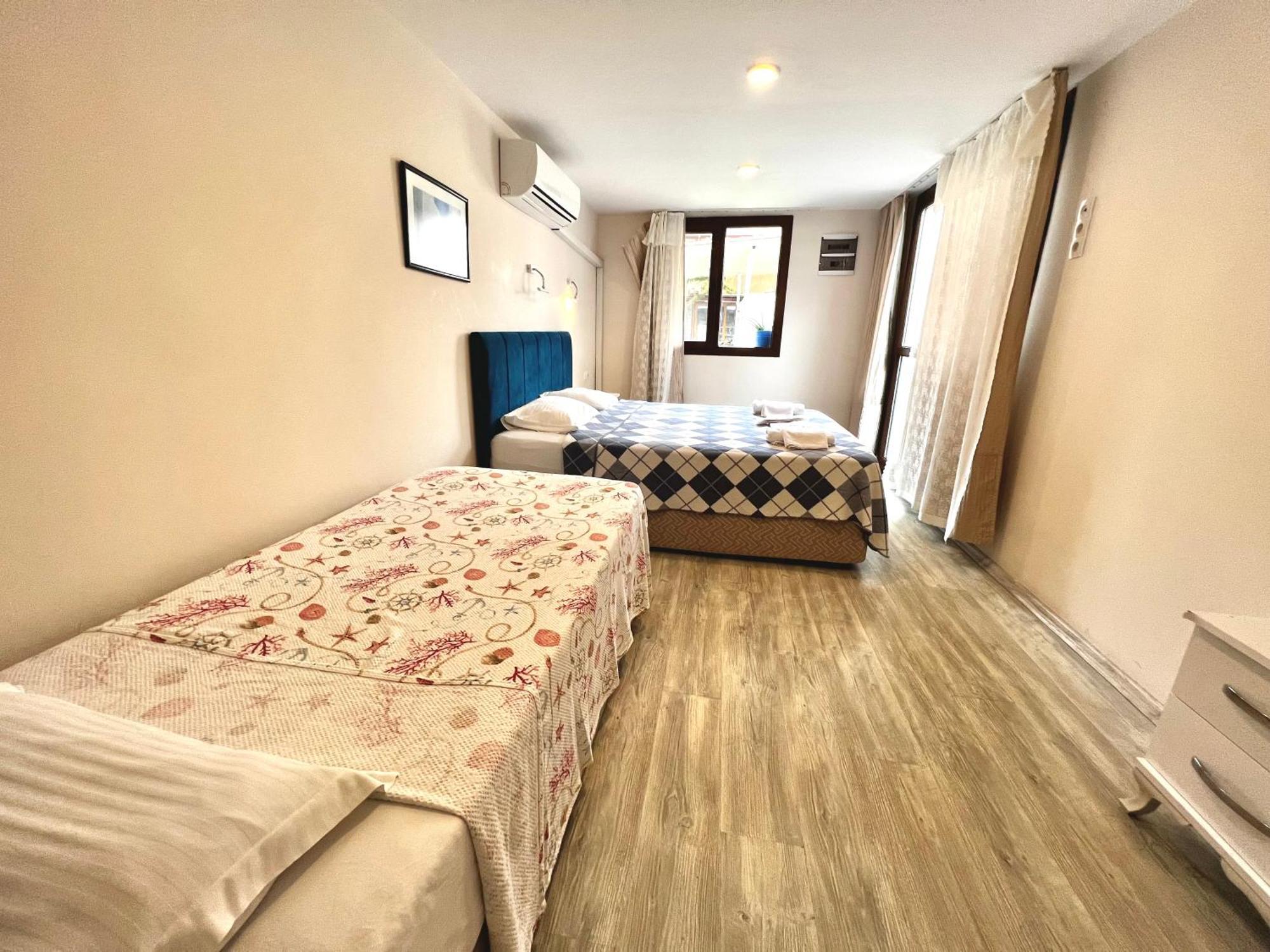 Giritli Rum Meyhanesi & Butik Otel Karaburun  Exterior photo